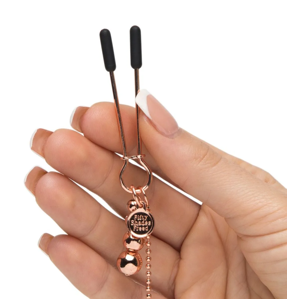 Fifty Shades Of Grey Catena Con Morsetti Per Capezzoli Fifty Shades Freed 4 Fifty Shades Of Grey Catena Con Morsetti Per Capezzoli Fifty Shades Freed - immagine 4